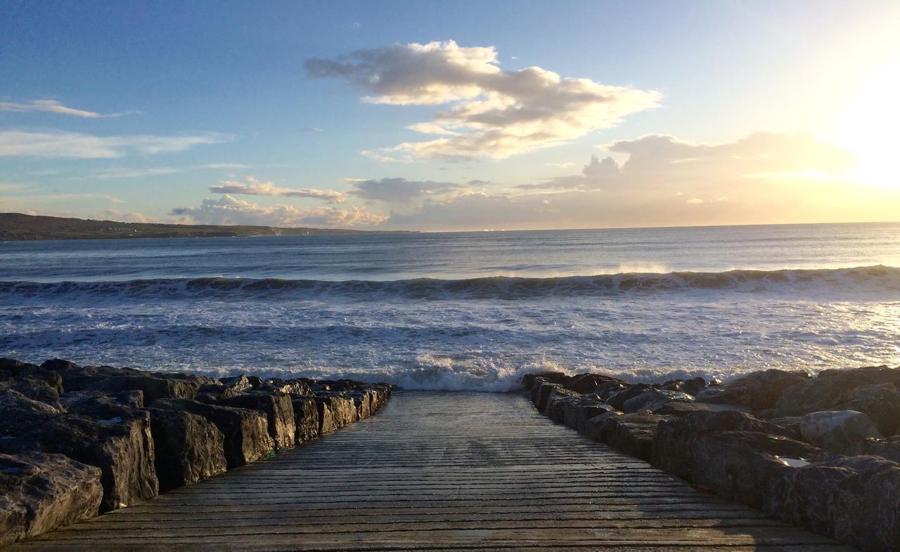 Lehinch Lodge Lahinch Exterior foto